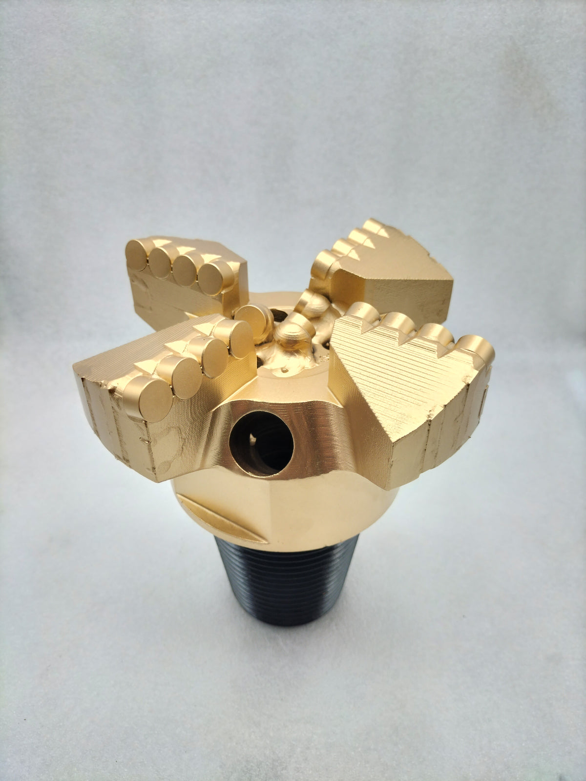 4-wing spiral arc profile PDC drill bit - image 5
