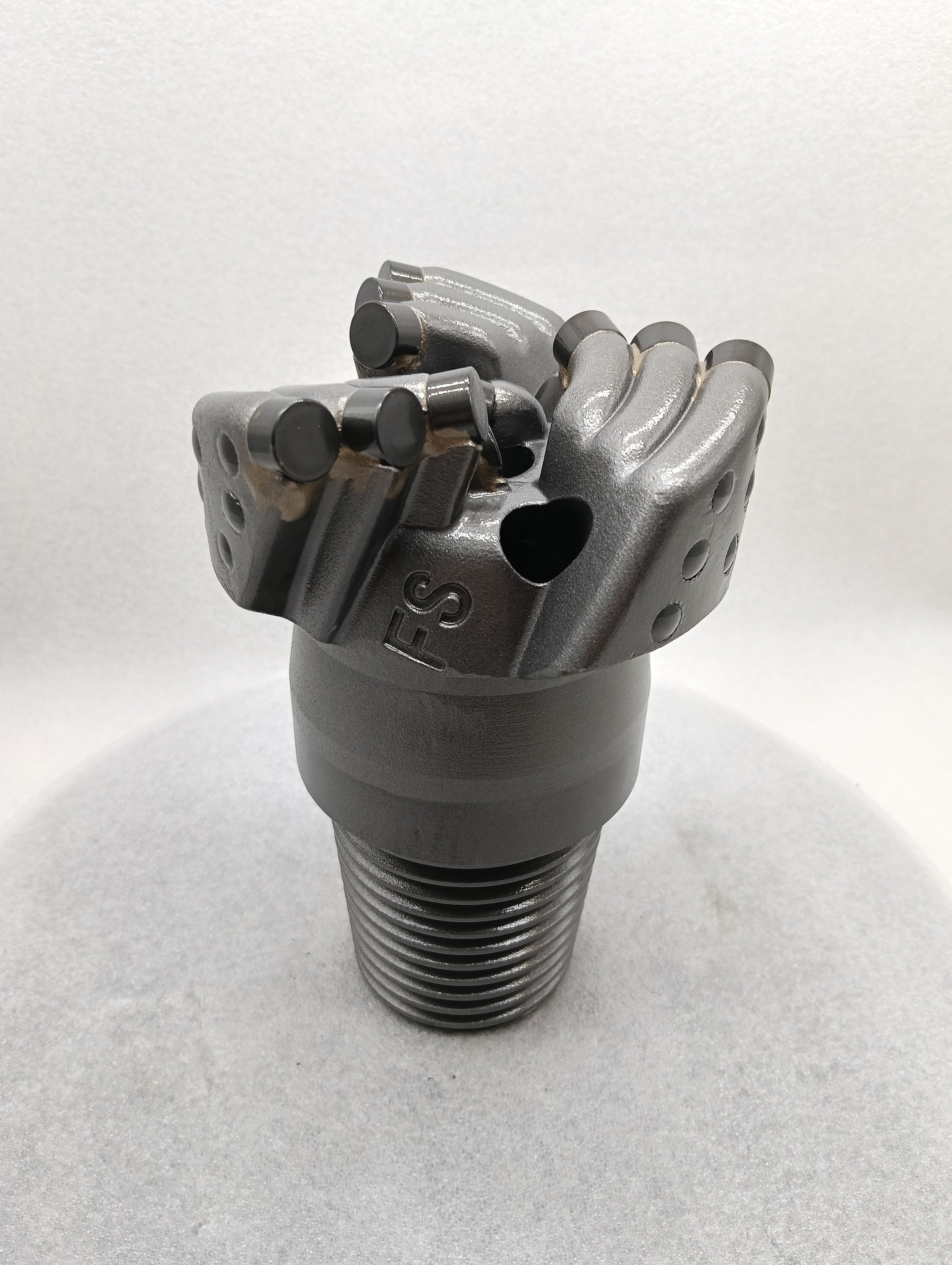 4-wing spiral concave PDC drill bit - image 1