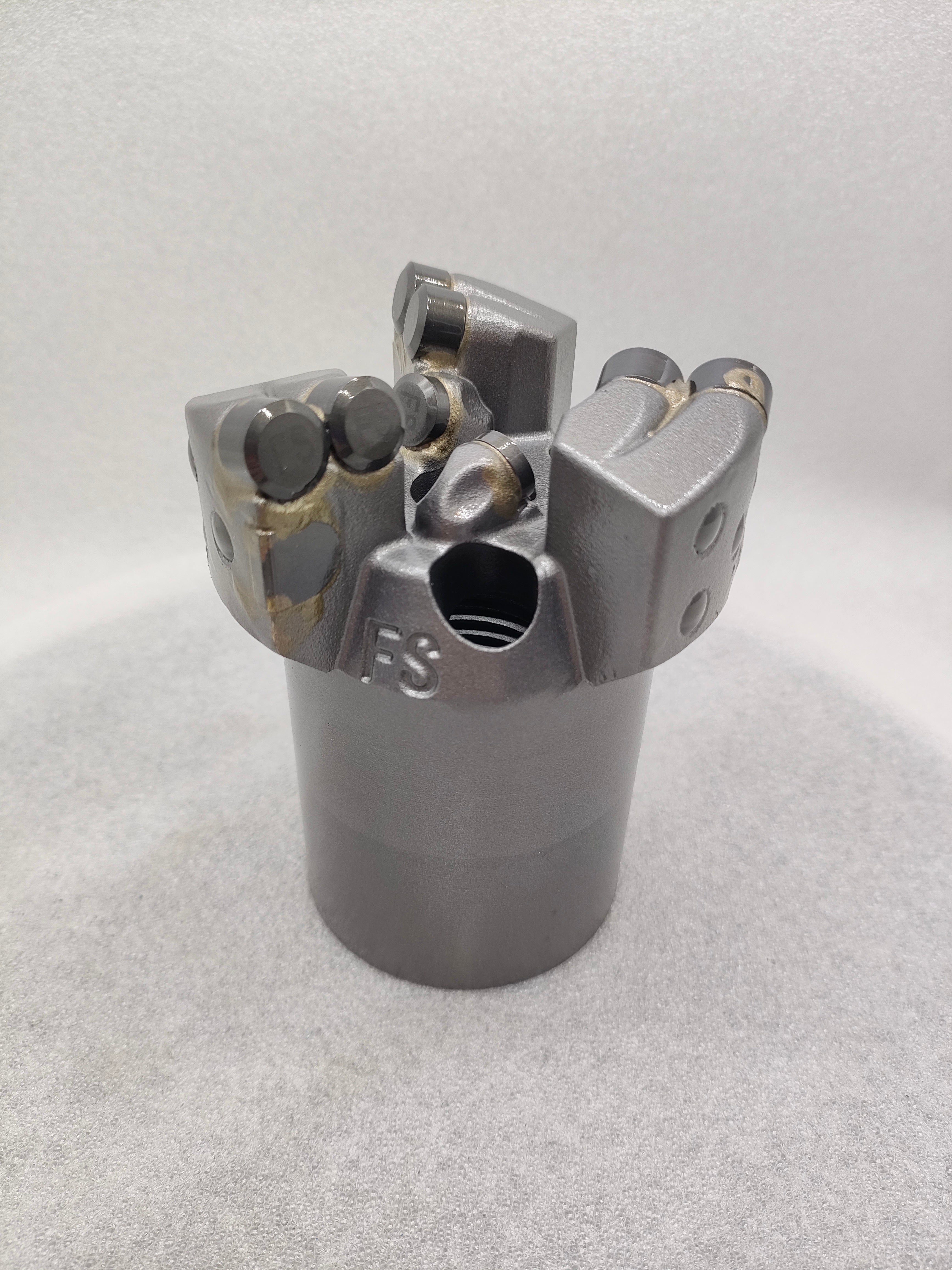 4-wing spiral concave PDC drill bit - image 5