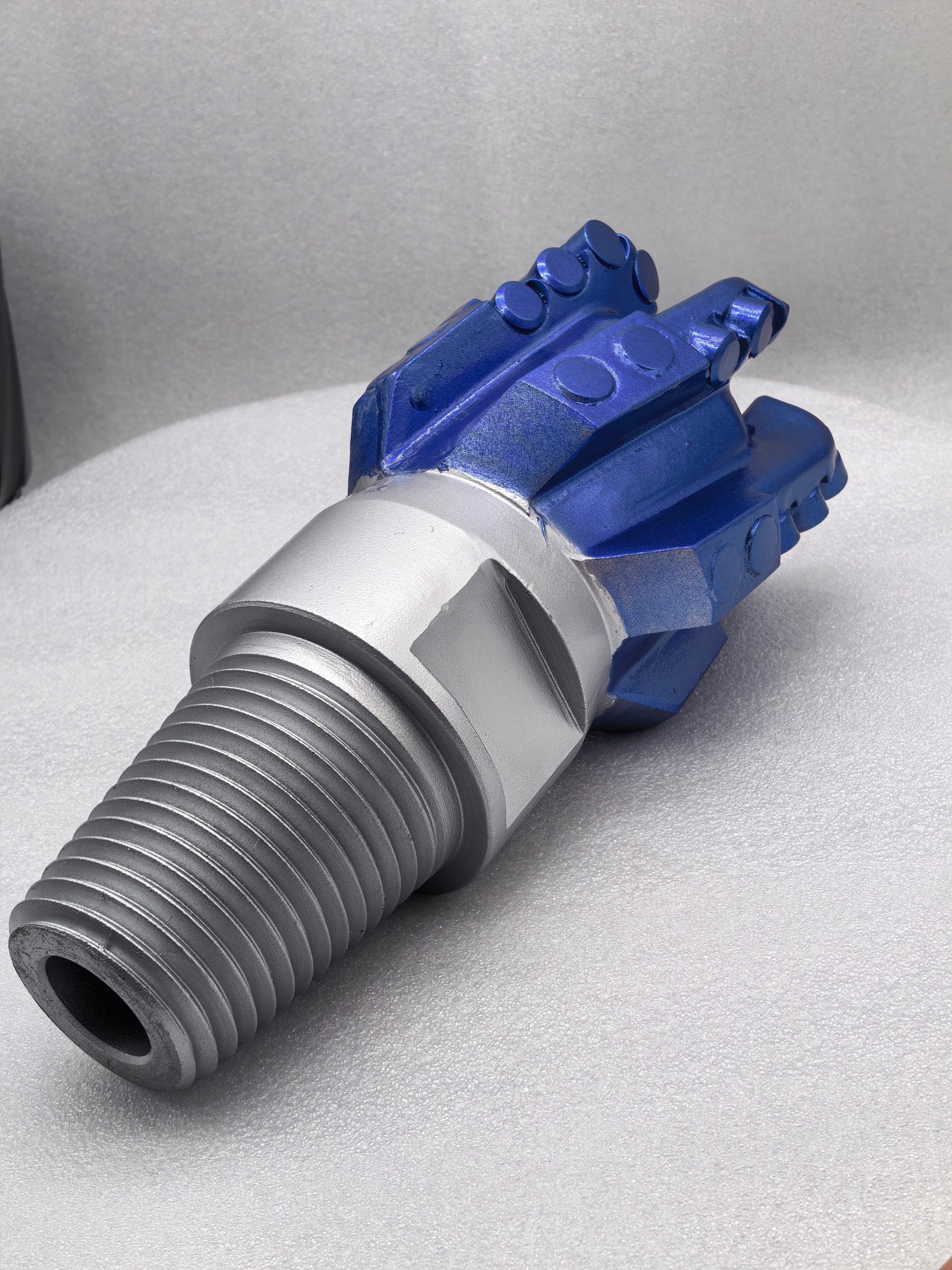 6-wing arc profile PDC drill bit - image 4