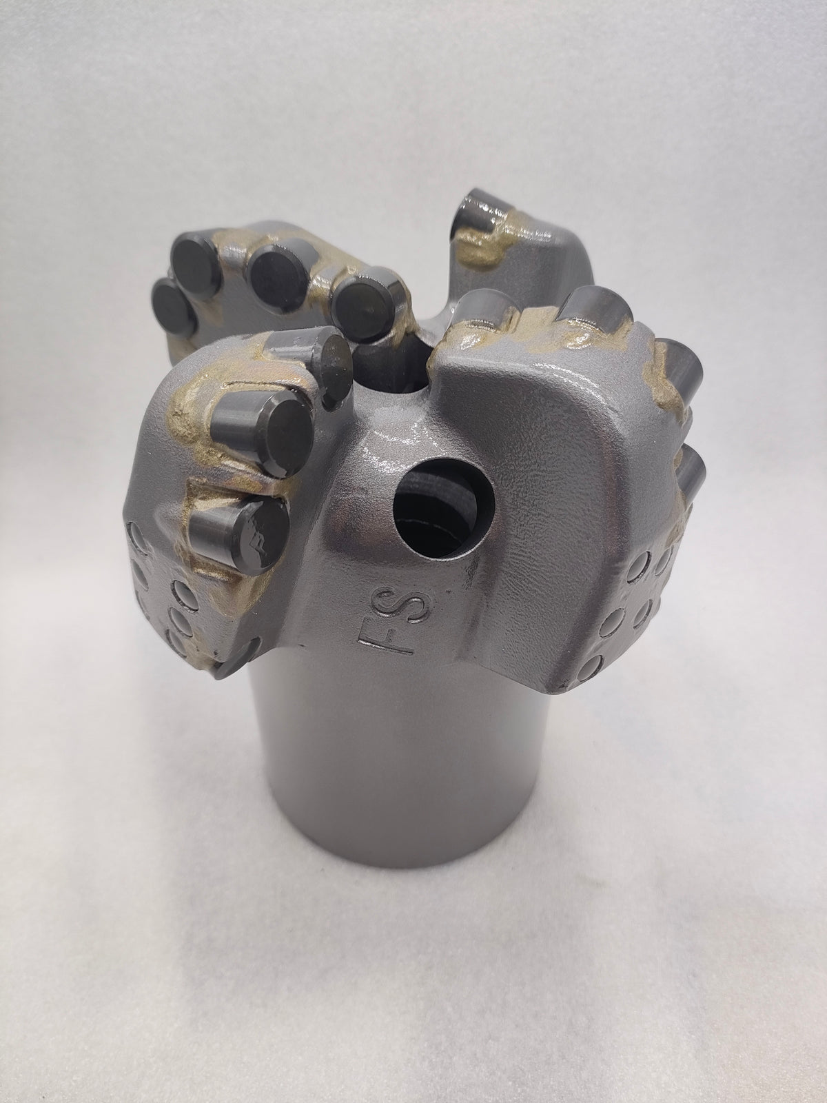 custom multi-wing concave PDC drill bit - image 3